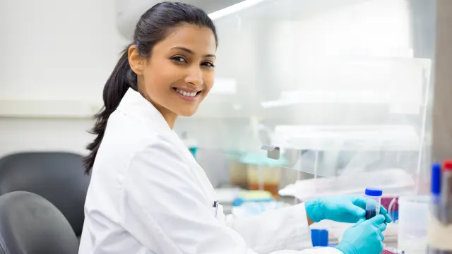 Female Scientists For GLP Study | NorthEast BioLab